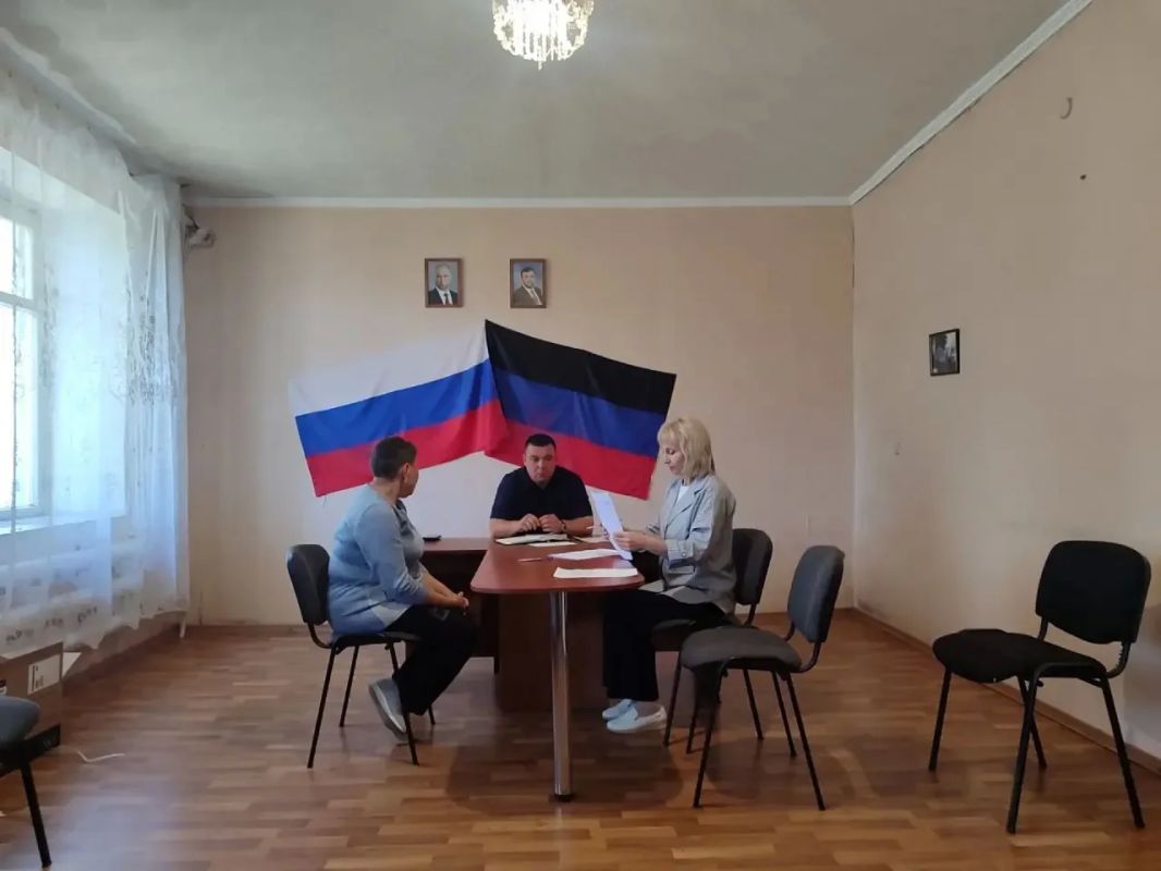 Заместитель главы Администрации муниципального образования Виталий Легчилин провел личный прием граждан в пгт Зуевка Заместитель главы Администрации муниципального образования Виталий Легчилин провел личный прием граждан в пгт Зуевка