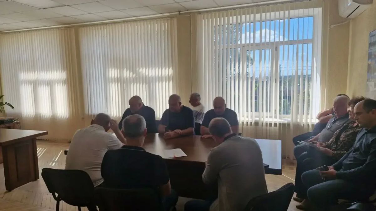 Борис Трима: Встреча с товаропроизводителями: слышим проблемы, ищем решения Борис Трима: Встреча с товаропроизводителями: слышим проблемы, ищем решения