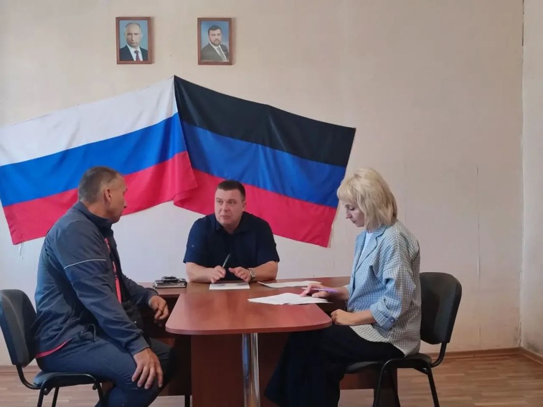 Заместитель главы Администрации муниципального образования Виталий Легчилин провел личный прием граждан в пгт Зуевка Заместитель главы Администрации муниципального образования Виталий Легчилин провел личный прием граждан в пгт Зуевка