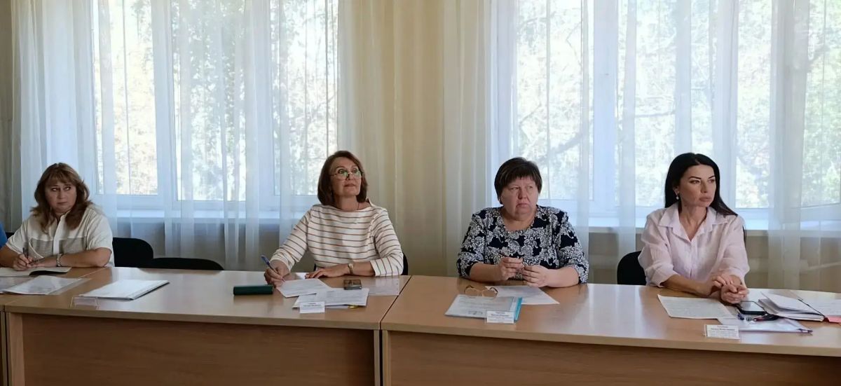 Наталья Бегуненко: В Управе Петровского внутригородского района Администрации г.о. Донецк прошло заседание Комиссии по делам несовершеннолетних и защите их прав Наталья Бегуненко: В Управе Петровского внутригородского района Администрации г.о. Донецк прошло заседание Комиссии по делам несовершеннолетних и защите их прав