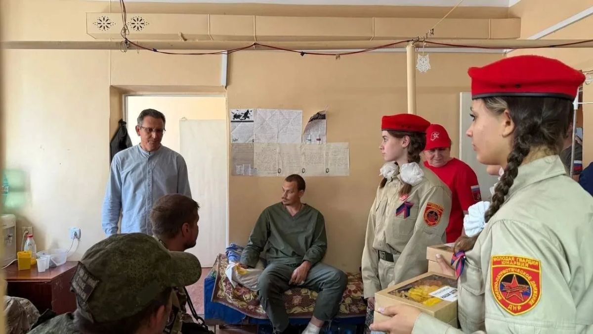 Для активистов молодежных организаций Ясиноватой поддержка военнослужащих и помощь фронту – не только гражданский долг, но и долг совести Для активистов молодежных организаций Ясиноватой поддержка военнослужащих и помощь фронту – не только гражданский долг, но и долг совести