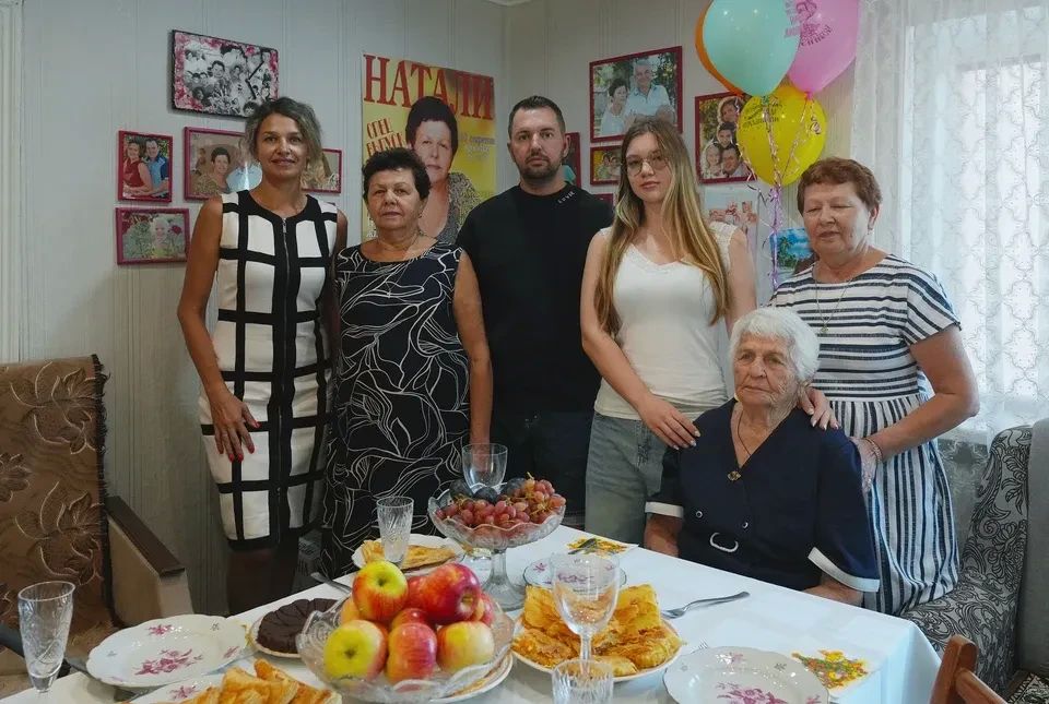 Борис Трима: «Выборы в Госдуму в Донбассе: В азовской Ялте в досрочном голосовании приняла участие династия греков Борис Трима: «Выборы в Госдуму в Донбассе: В азовской Ялте в досрочном голосовании приняла участие династия греков
