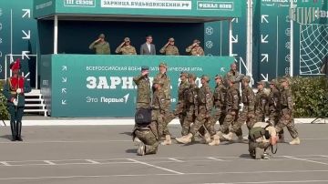 Небольшой фрагмент из открытия финала «Зарницы 2.0» для средней возрастной категории вам в ленту!