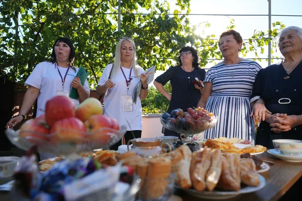 Борис Трима: «Выборы в Госдуму в Донбассе: В азовской Ялте в досрочном голосовании приняла участие династия греков Борис Трима: «Выборы в Госдуму в Донбассе: В азовской Ялте в досрочном голосовании приняла участие династия греков