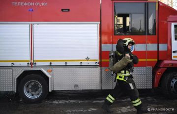 Возгорание началось на предприятии в Славянском районе Кубани из-за падения обломков БПЛА, поврежден газопровод, сообщили в оперштабе региона