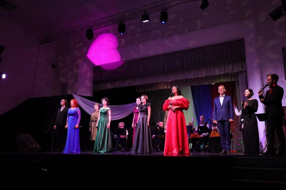 Концерт «Героизму и отваге посвящается…» состоялся в Мариупольском русском драматическом театре Концерт «Героизму и отваге посвящается…» состоялся в Мариупольском русском драматическом театре