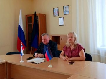 Наталья Бегуненко: В рамках проекта «УПРАВДОМ» в Управе Петровского внутригородского района Администрации г.о. Донецк прошло рабочее совещание по вопросам жилищно-коммунального характера