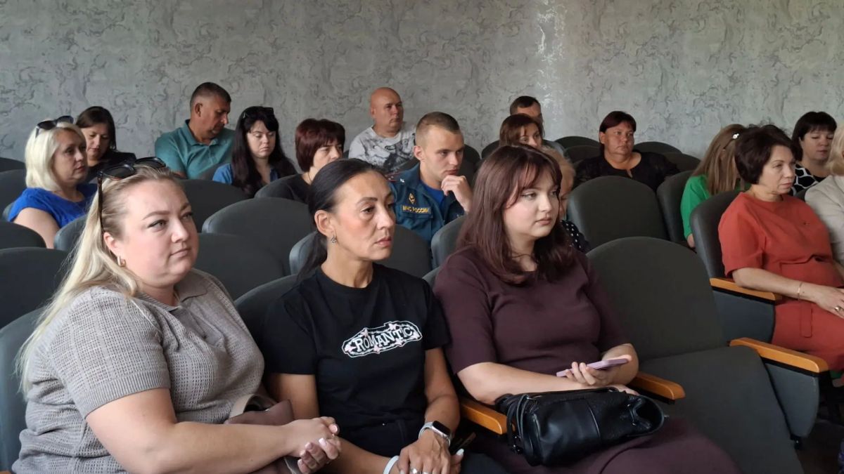Денис Зубов: Аппаратное совещание в городском округе Иловайск Денис Зубов: Аппаратное совещание в городском округе Иловайск
