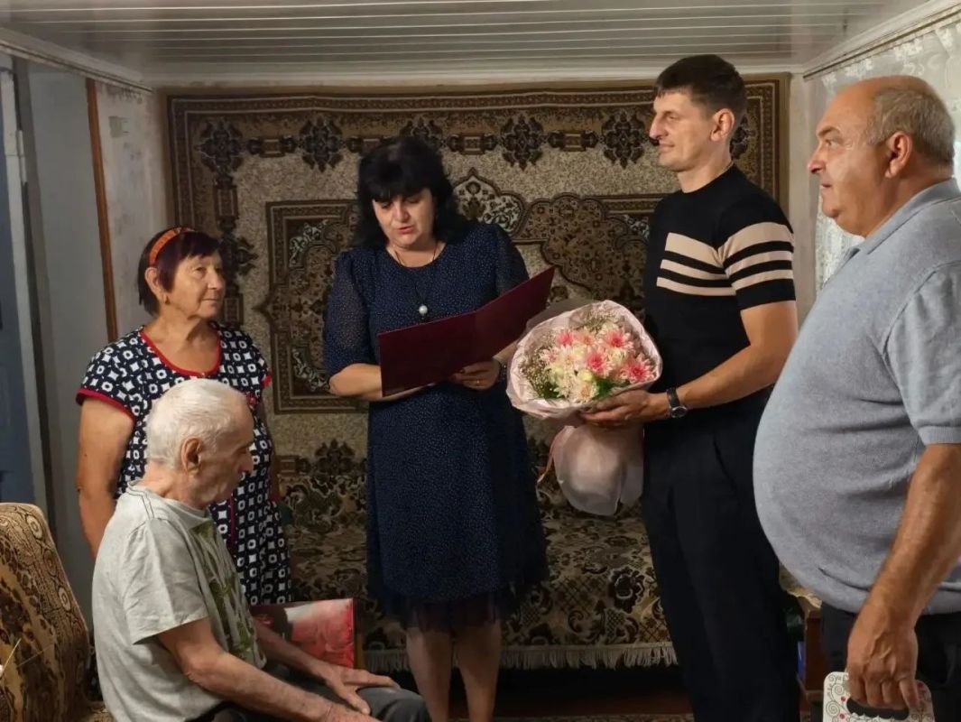 Бриллиантовый юбилей семьи из Мангушского округа Бриллиантовый юбилей семьи из Мангушского округа