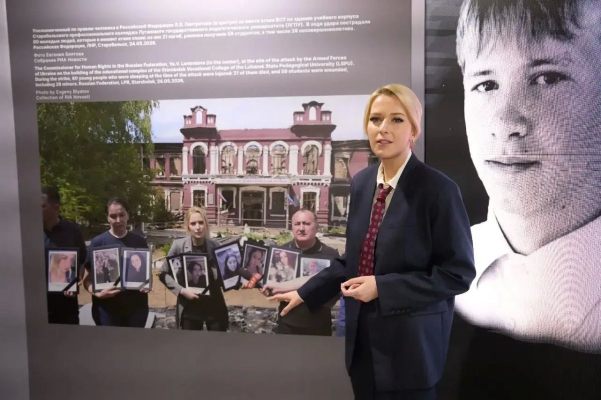 Яна Лантратова: На Международном фестивале молодежи в Екатеринбурге провела экскурсию по двум стендам выставки «Катастрофа памяти Яна Лантратова: На Международном фестивале молодежи в Екатеринбурге провела экскурсию по двум стендам выставки «Катастрофа памяти