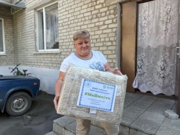 Сотрудники хлебодаровского детского сада получили гумпомощь от приуральских коллег