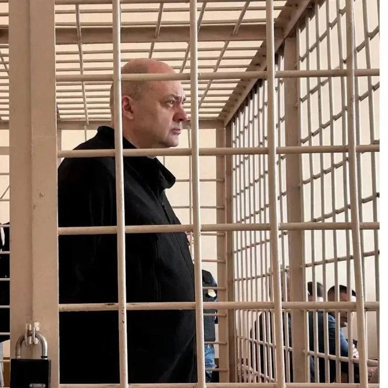3000 лет потребуется экс-губернатору Курской области Смирнову, чтобы выплатить штраф 400 млн рублей