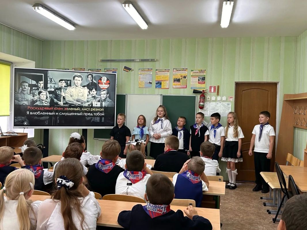 В Ждановке прошел фестиваль патриотической песни В Ждановке прошел фестиваль патриотической песни