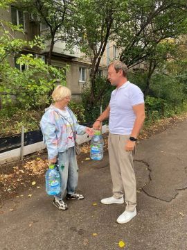 Роман Конев: 15 сентября 2026 года депутаты Горловского городского совета Донецкой Народной Республики первого созыва Эдуард Полепкин и Даниил Карабаев, во исполнение поручения Главы Донецкой Народной Республики, осуществили...