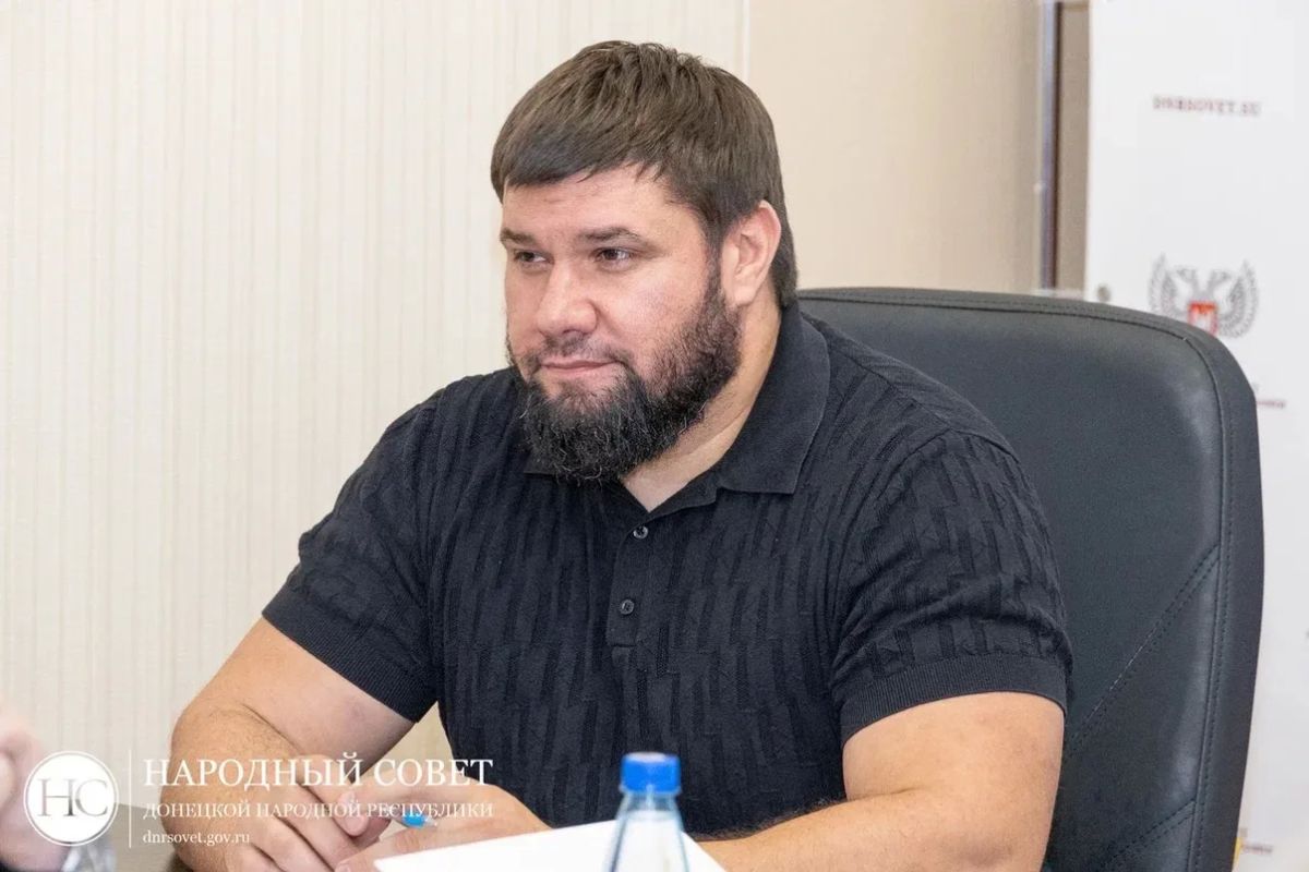 Константин Кузьмин: Жилищный вопрос: наводим правовой порядок в определении статуса общежитий ДНР Константин Кузьмин: Жилищный вопрос: наводим правовой порядок в определении статуса общежитий ДНР