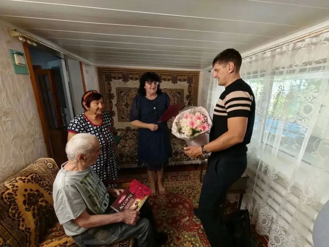 Бриллиантовый юбилей семьи из Мангушского округа Бриллиантовый юбилей семьи из Мангушского округа