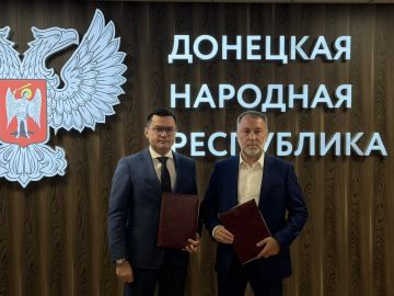 Ещё одно предприятие присоединяется к региональному проекту «Производительность труда»: сегодня соглашение о взаимодействии подписали «Регион — Предприятие» и ООО «Каранский карьер»