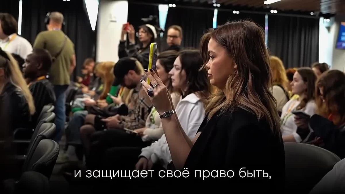 Денис Шимановский: Сегодня наш стенд с особым трепетом и волнением ожидал гостей