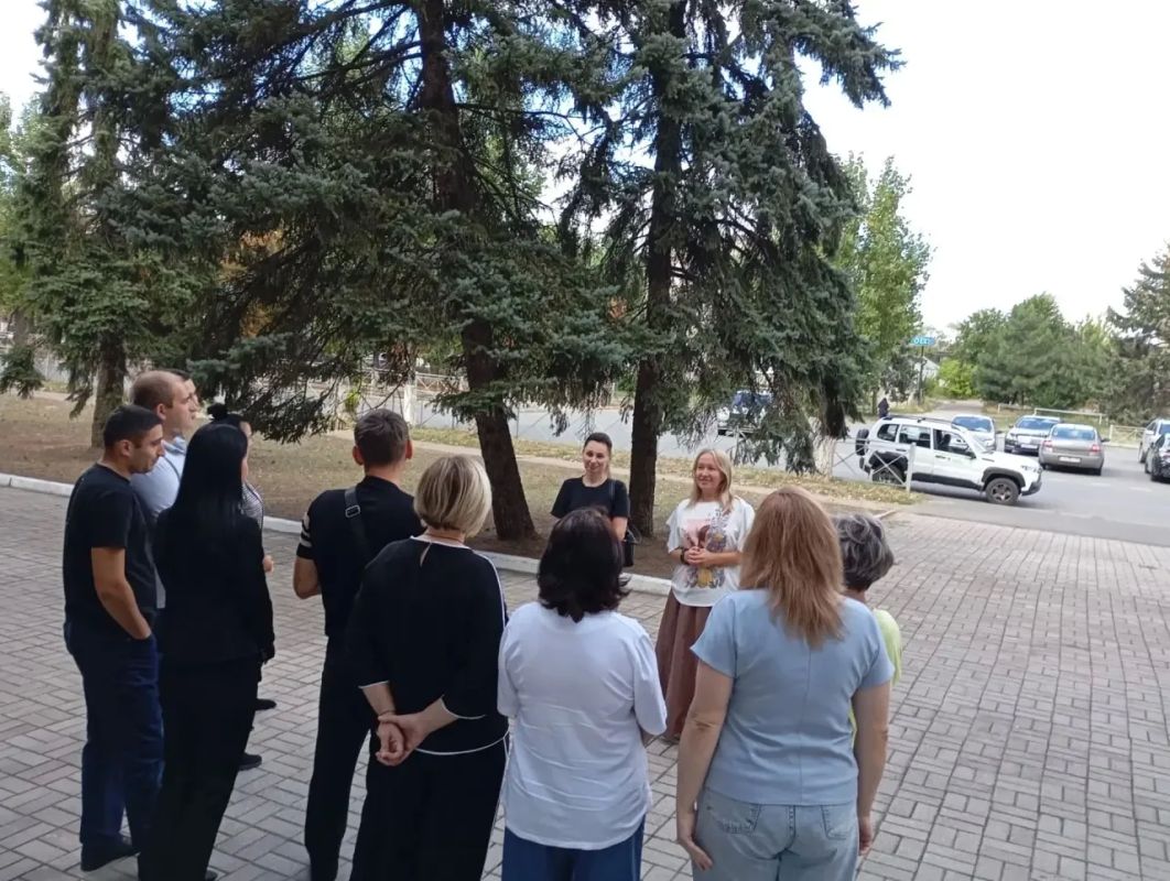 Депутаты Светлана Долинская и Татьяна Райз-Возианова провели встречу с жителями Депутаты Светлана Долинская и Татьяна Райз-Возианова провели встречу с жителями