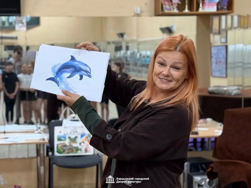 В Харцызском городском Дворце культуры царила атмосфера творчества и открытий