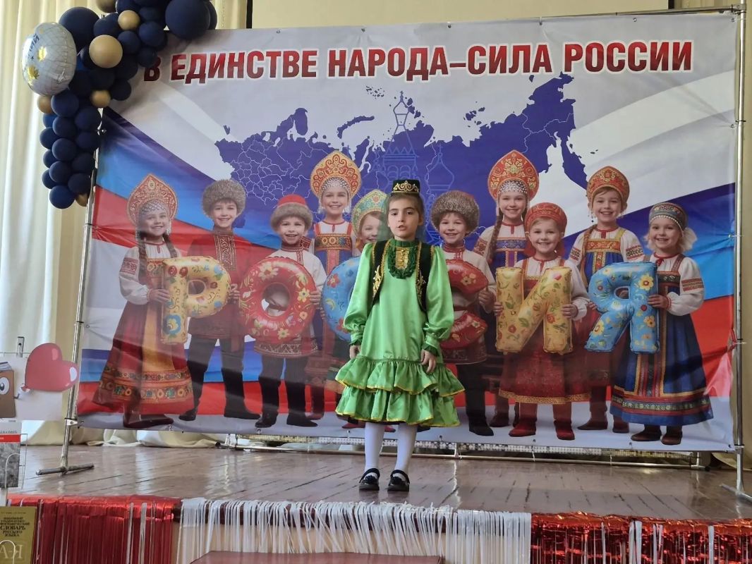 Поэзия, эмоции и любовь к родному слову — всё это было 10 сентября в Начальной школе № 5 Поэзия, эмоции и любовь к родному слову — всё это было 10 сентября в Начальной школе № 5