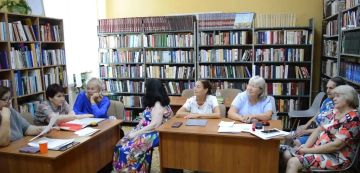 Пожилые жители Приморского района окунулись в магию вальса