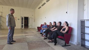 Сегодня начальник Гранитненского территориального отдела встретился в сельском клубе с жителями села Гранитное