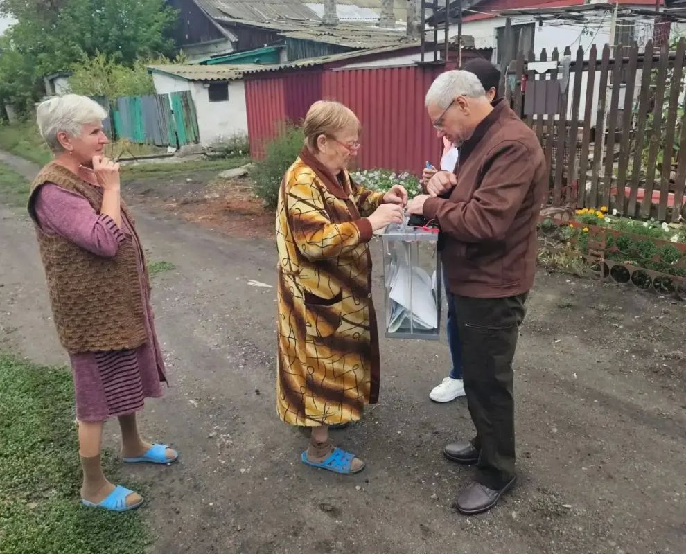 Наталья Бегуненко: Ваш Голос – Ваше Будущее. В Петровском районе продолжается досрочное голосование на выборах в Государственную Думу Российской Федерации Наталья Бегуненко: Ваш Голос – Ваше Будущее. В Петровском районе продолжается досрочное голосование на выборах в Государственную Думу Российской Федерации