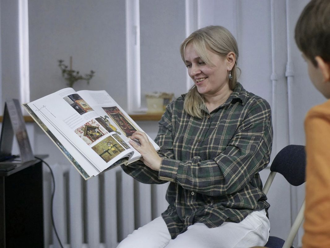 Сказка сказок. Встреча «Сказка сказок», посвященная творчеству выдающегося отечественного мультипликатора Юрия Норштейна и приуроченная к его 85-летнему юбилею, состоялась в Донецкой республиканской библиотеке для молодежи Сказка сказок. Встреча «Сказка сказок», посвященная творчеству выдающегося отечественного мультипликатора Юрия Норштейна и приуроченная к его 85-летнему юбилею, состоялась в Донецкой республиканской библиотеке для молодежи