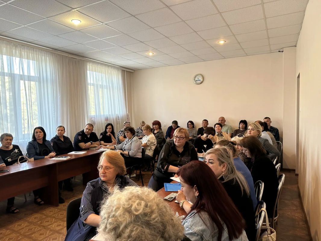В Докучаевске состоялось рабочее совещание, посвященное организации воинского учета в учреждениях и на предприятиях В Докучаевске состоялось рабочее совещание, посвященное организации воинского учета в учреждениях и на предприятиях