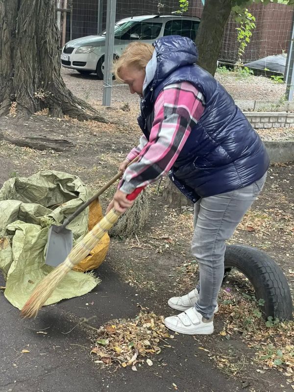 Наталья Бегуненко: В Петровском районе коммунальные предприятия приняли активное участие в акции Чистый четверг Наталья Бегуненко: В Петровском районе коммунальные предприятия приняли активное участие в акции Чистый четверг