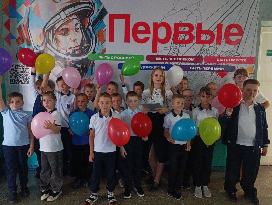 Юные снежнянцы учатся дружбе и взаимопомощи Юные снежнянцы учатся дружбе и взаимопомощи