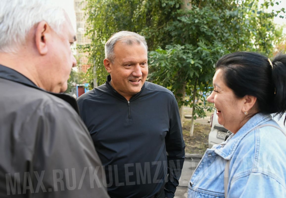 Алексей Кулемзин: Сегодня встретился с жителями многоквартирного дома на улице Петровского Алексей Кулемзин: Сегодня встретился с жителями многоквартирного дома на улице Петровского