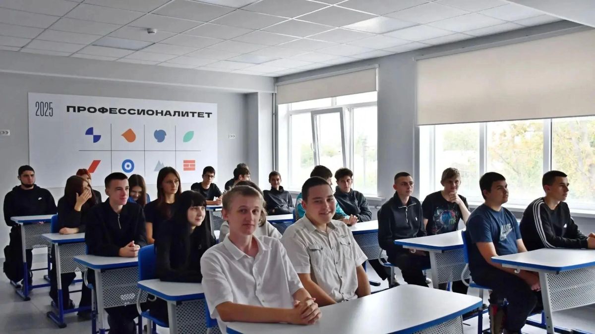 Мариупольский строительный профильный колледж — первый обладатель Золотого медальона за профессионализм в ДНР Мариупольский строительный профильный колледж — первый обладатель Золотого медальона за профессионализм в ДНР