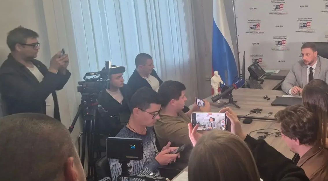 Досрочное голосование в ДНР завершилось: жители показали пример единства! Досрочное голосование в ДНР завершилось: жители показали пример единства!