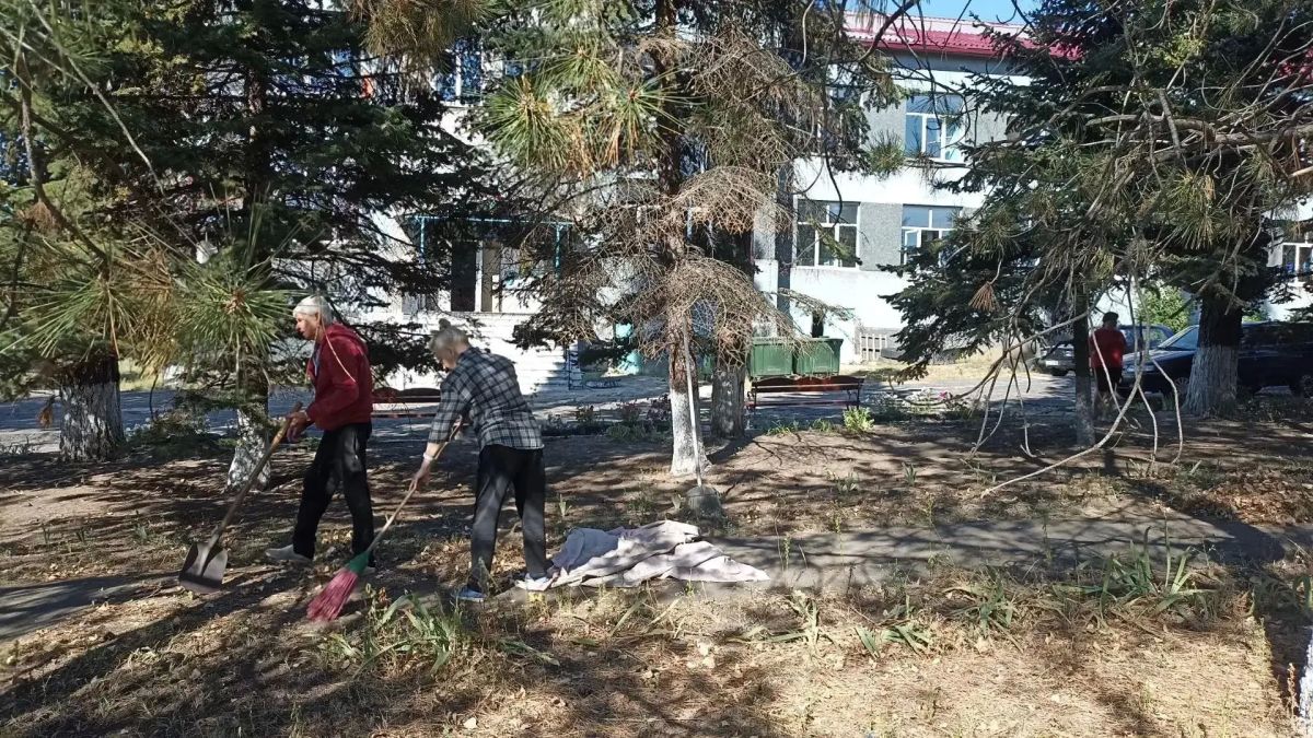 Сегодня, 17 сентября, сотрудники МБУДО «Спортивная школа № 2 города Макеевки», ГБДОУ «Детский сад № 168 компенсирующего вида городского округа Макеевка» и ГБПОУ «Макеевский техникум промышленных технологий им. Ф. И.... Сегодня, 17 сентября, сотрудники МБУДО «Спортивная школа № 2 города Макеевки», ГБДОУ «Детский сад № 168 компенсирующего вида городского округа Макеевка» и ГБПОУ «Макеевский техникум промышленных технологий им. Ф. И....