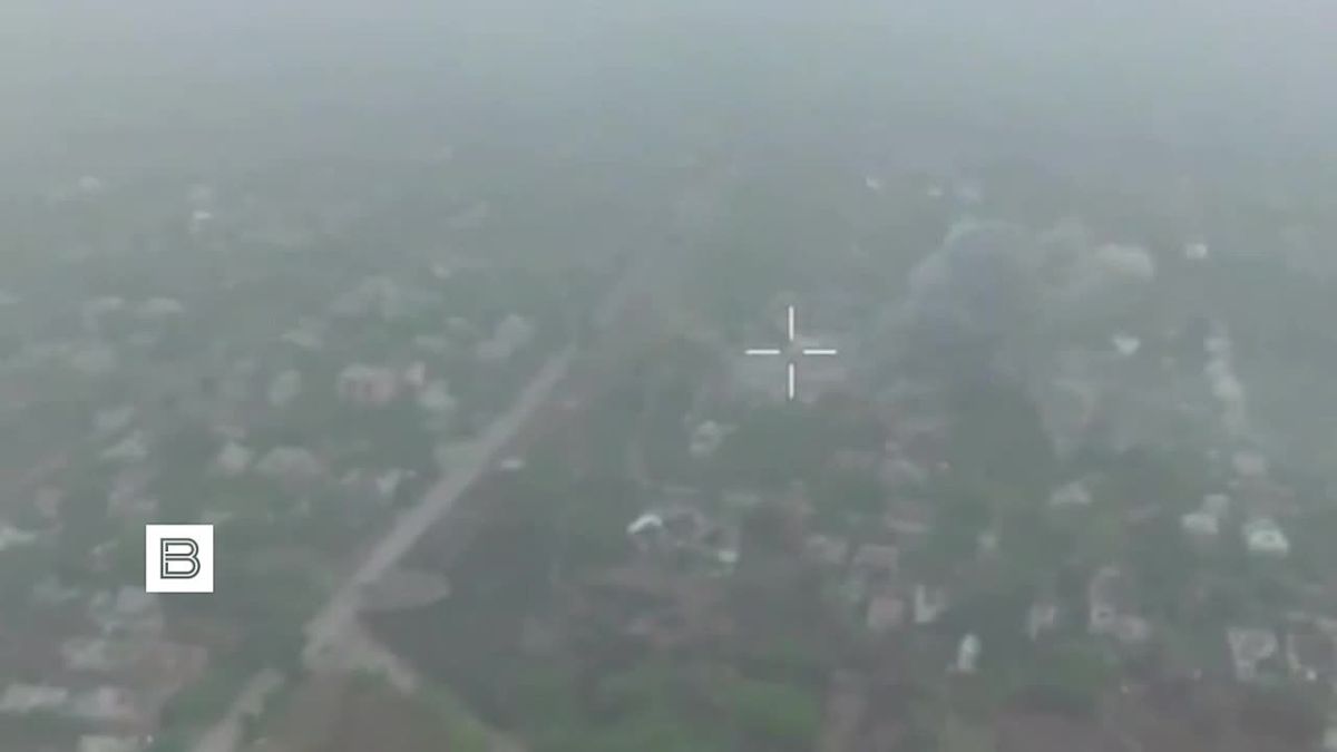 Российские военные ударили авиабомбами по пунктам временной дислокации украинских подразделений в Харьковской области и в ДНР