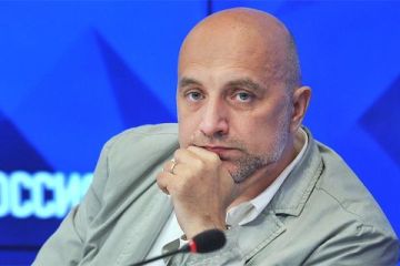Захар Прилепин: А как так вышло, что местные наши рокеры через одного - хоть и нежно любимые, но кретины, рассказывавшие глупости про «совок» и прочую чушь перестроечного образца, а далёкий Уотерс всё понимает?