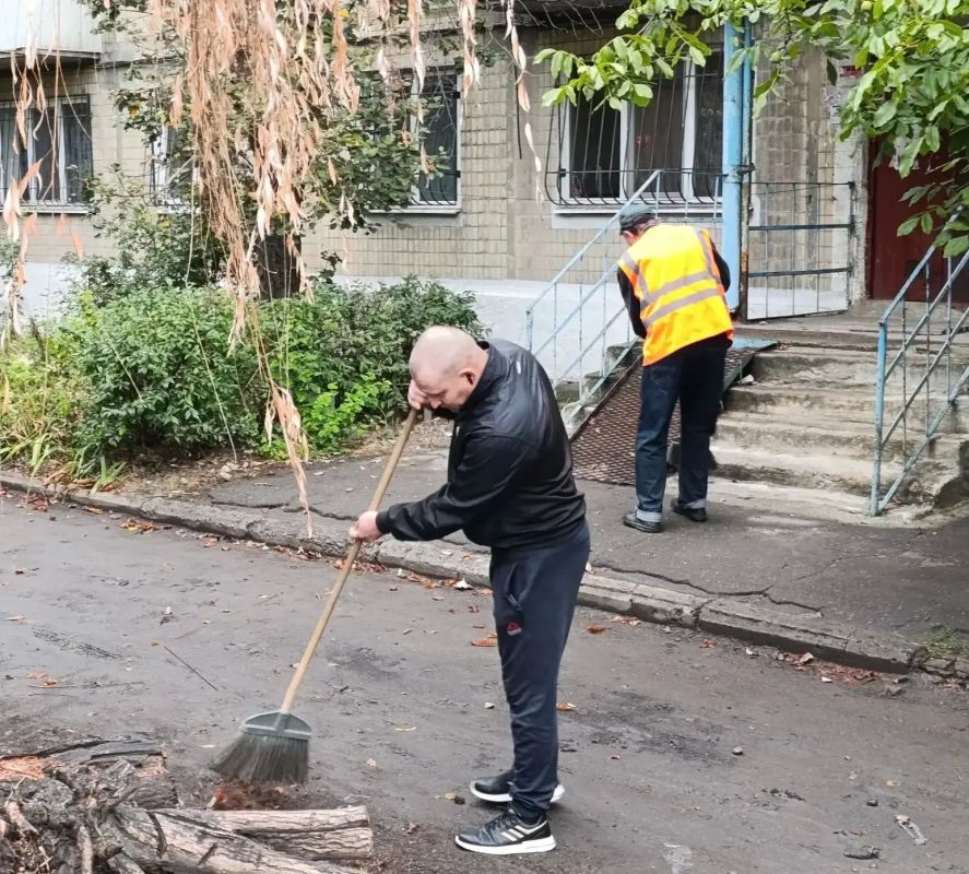 Наталья Бегуненко: В Петровском районе коммунальные предприятия приняли активное участие в акции Чистый четверг Наталья Бегуненко: В Петровском районе коммунальные предприятия приняли активное участие в акции Чистый четверг