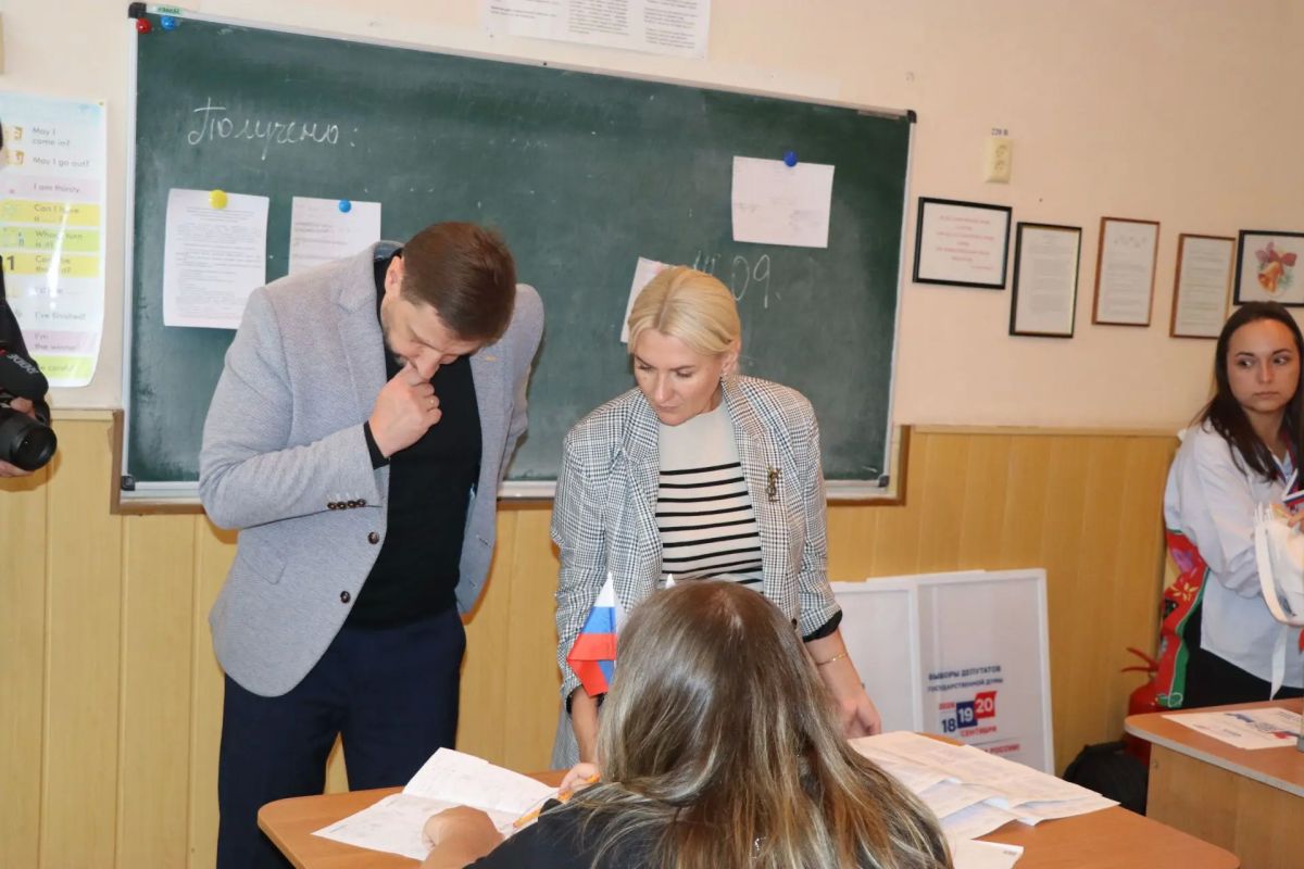Председатель Избирательной комиссии ДНР проверил готовность участков к голосованию Председатель Избирательной комиссии ДНР проверил готовность участков к голосованию