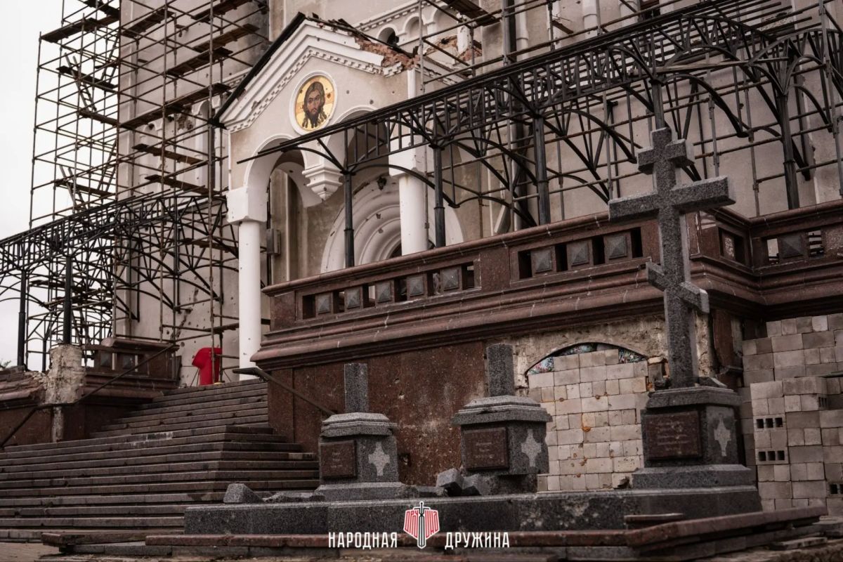 Земля, пропитанная молитвой и болью Земля, пропитанная молитвой и болью
