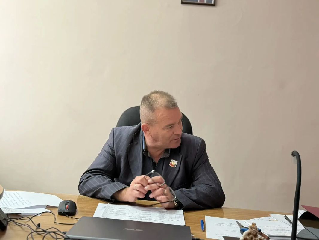 Денис Зубов: Круглый стол с молодёжью округа