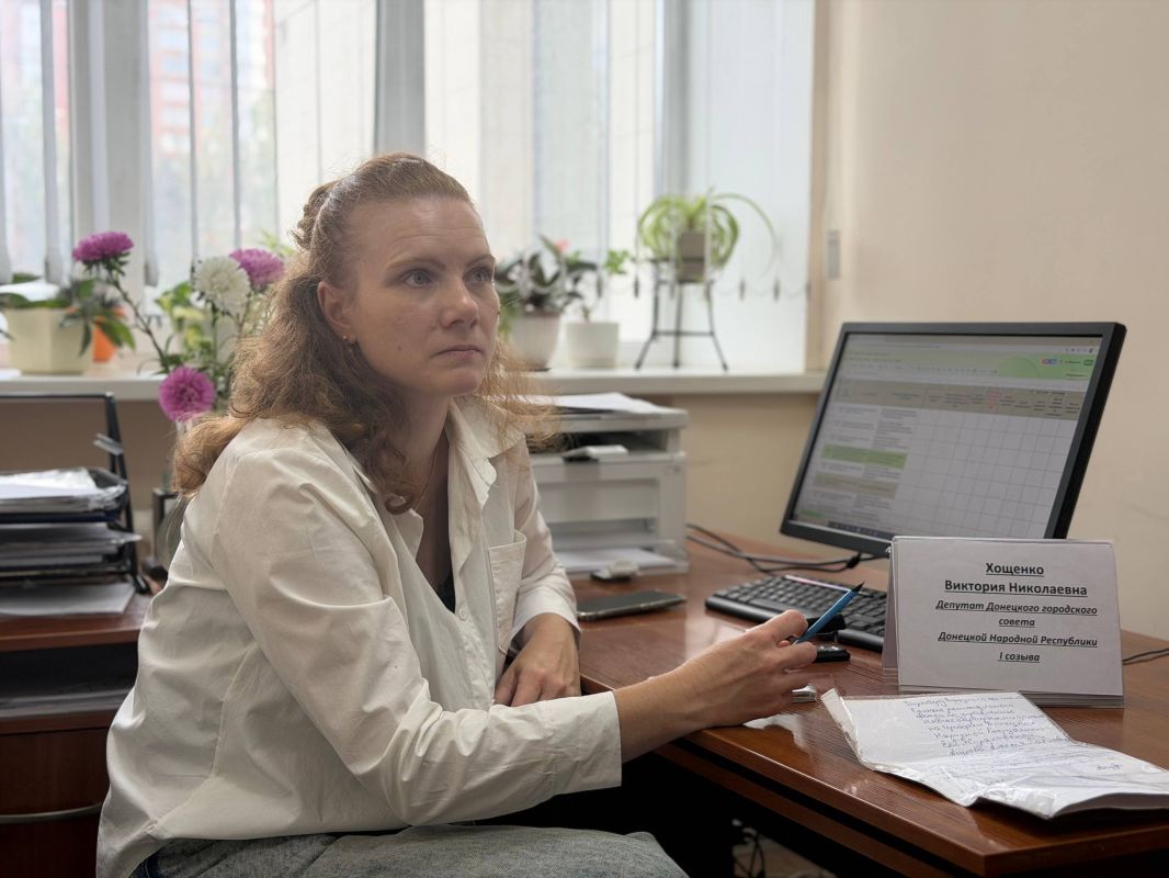 Сегодня, 17 сентября, Виктория Хощенко провела личный приём граждан в общественной приёмной партии