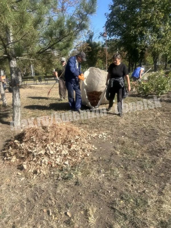 Продолжается работа по благоустройству парковых пространств Донецка Продолжается работа по благоустройству парковых пространств Донецка