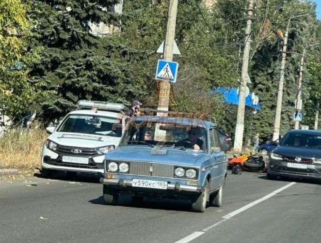 Мотоциклиста увез реанимобиль после тяжелого ДТП в Ханженково Мотоциклиста увез реанимобиль после тяжелого ДТП в Ханженково
