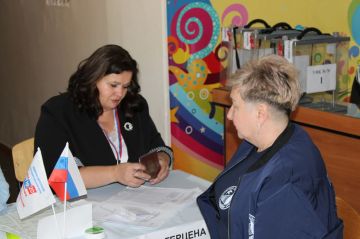 Заместитель председателя Горловского городского совета Наталия Ботвина приняла участие в выборах депутатов Государственной Думы Российской Федерации