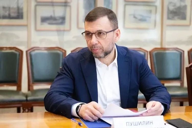 Сергей Цивилев и Денис Пушилин обсудили подготовку ДНР к отопительному периоду Сергей Цивилев и Денис Пушилин обсудили подготовку ДНР к отопительному периоду