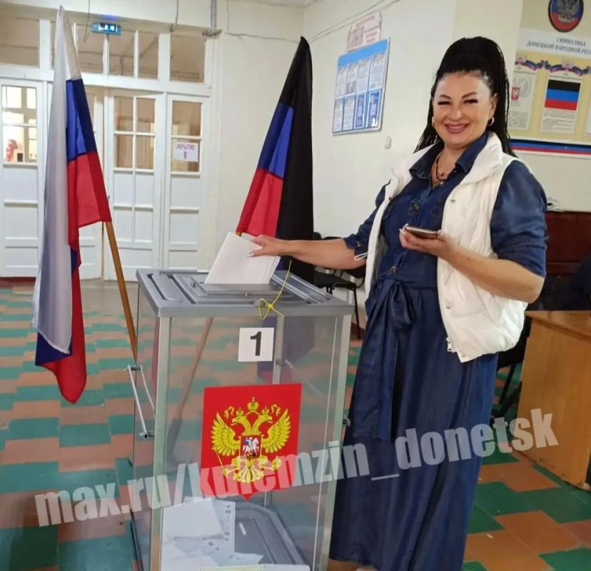 Исторический момент: в Донецке дан старт основным трёхдневным выборам в Государственную Думу Российской Федерации! Исторический момент: в Донецке дан старт основным трёхдневным выборам в Государственную Думу Российской Федерации!