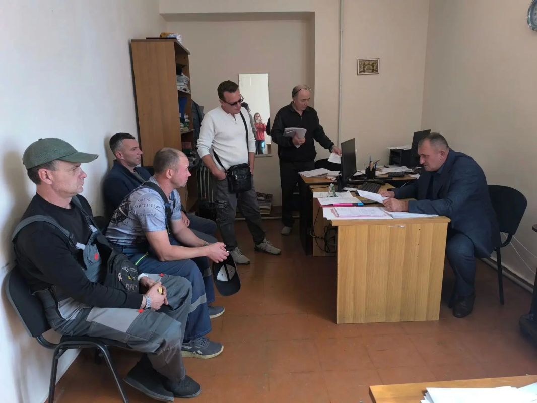 Докучаевск: Власть и жители – вместе к решению проблем Докучаевск: Власть и жители – вместе к решению проблем