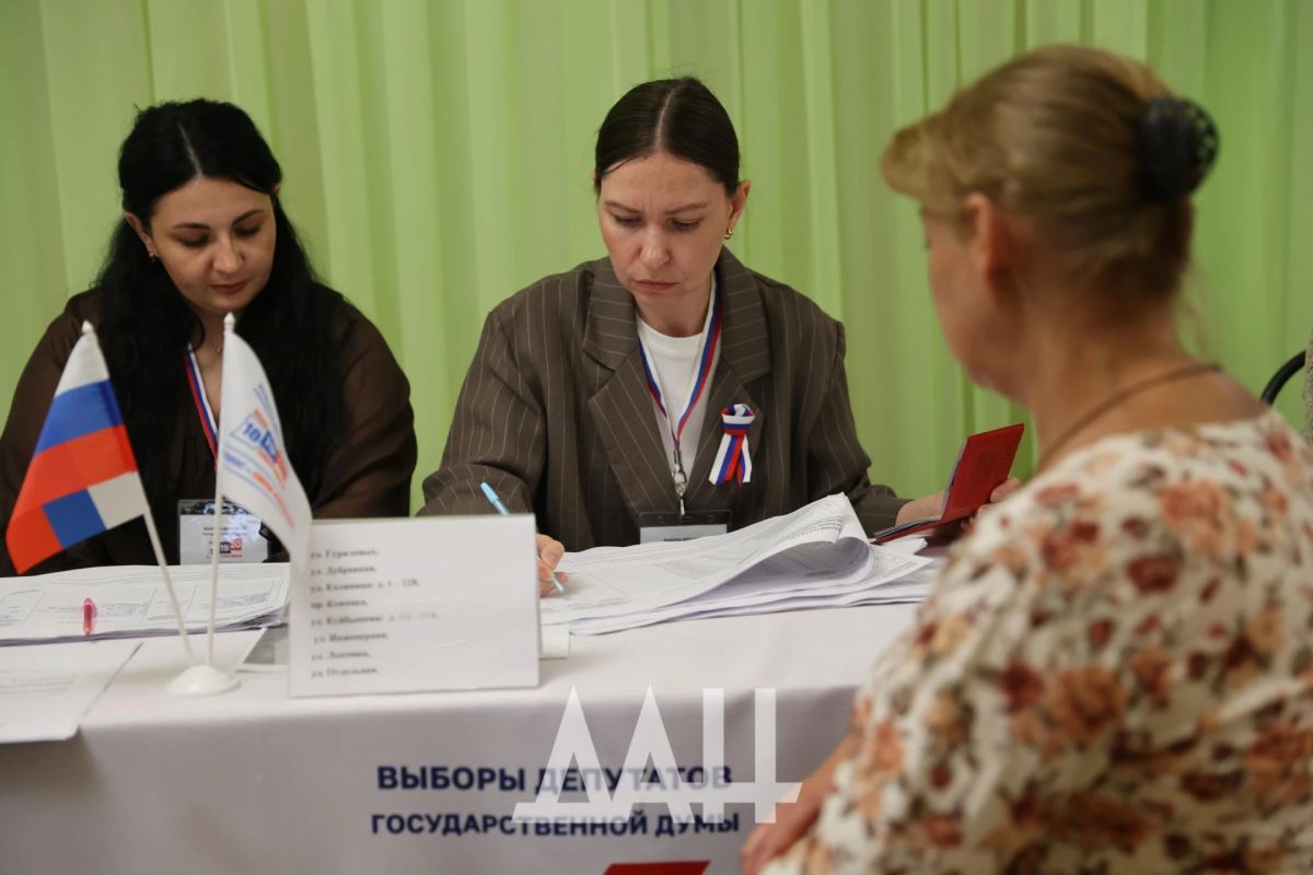 Завершился первый день выборов: в ДНР закрылись участки Завершился первый день выборов: в ДНР закрылись участки